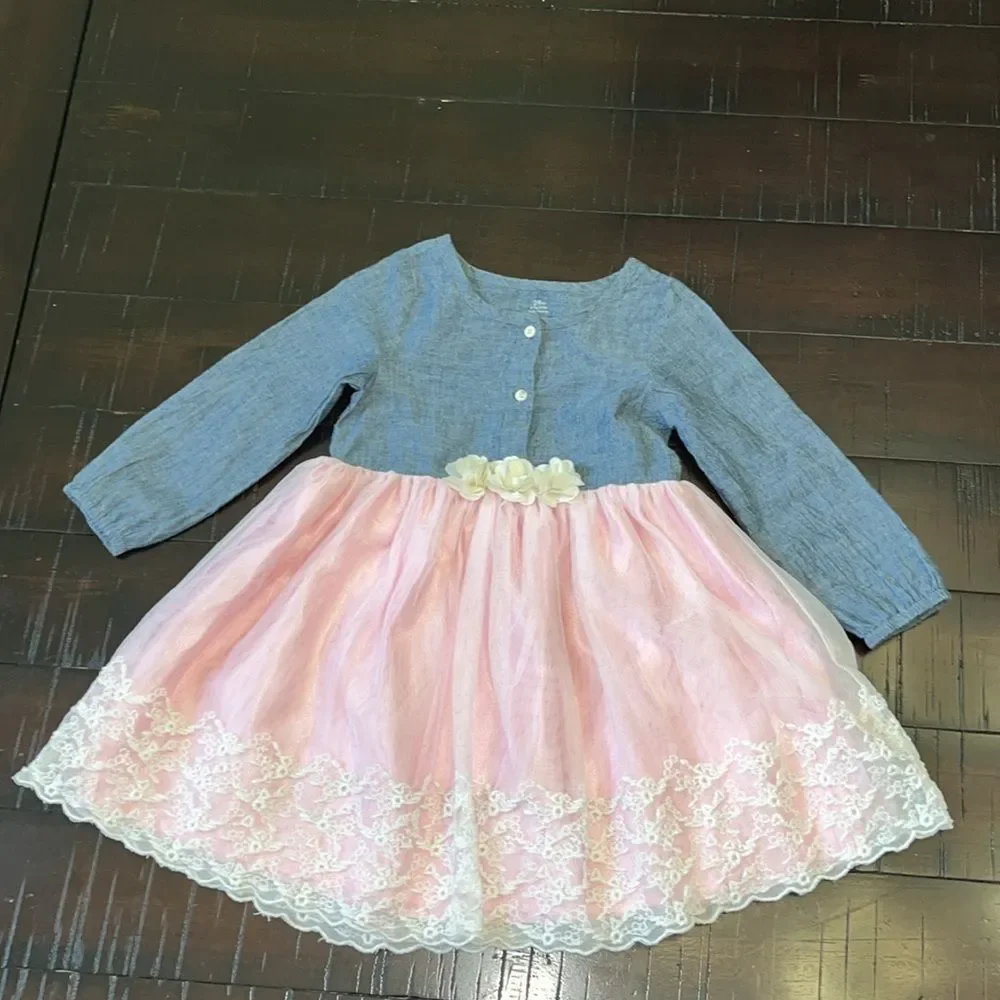 Carter's Baby girl 24mo dress bundle x2